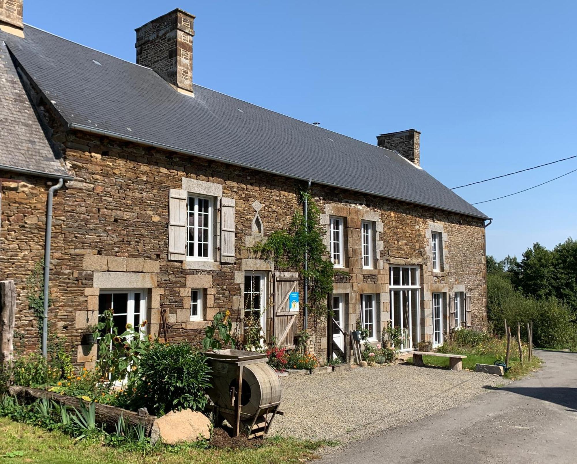 Agritourisme Abae Bed and Breakfast Sougéal Eksteriør billede